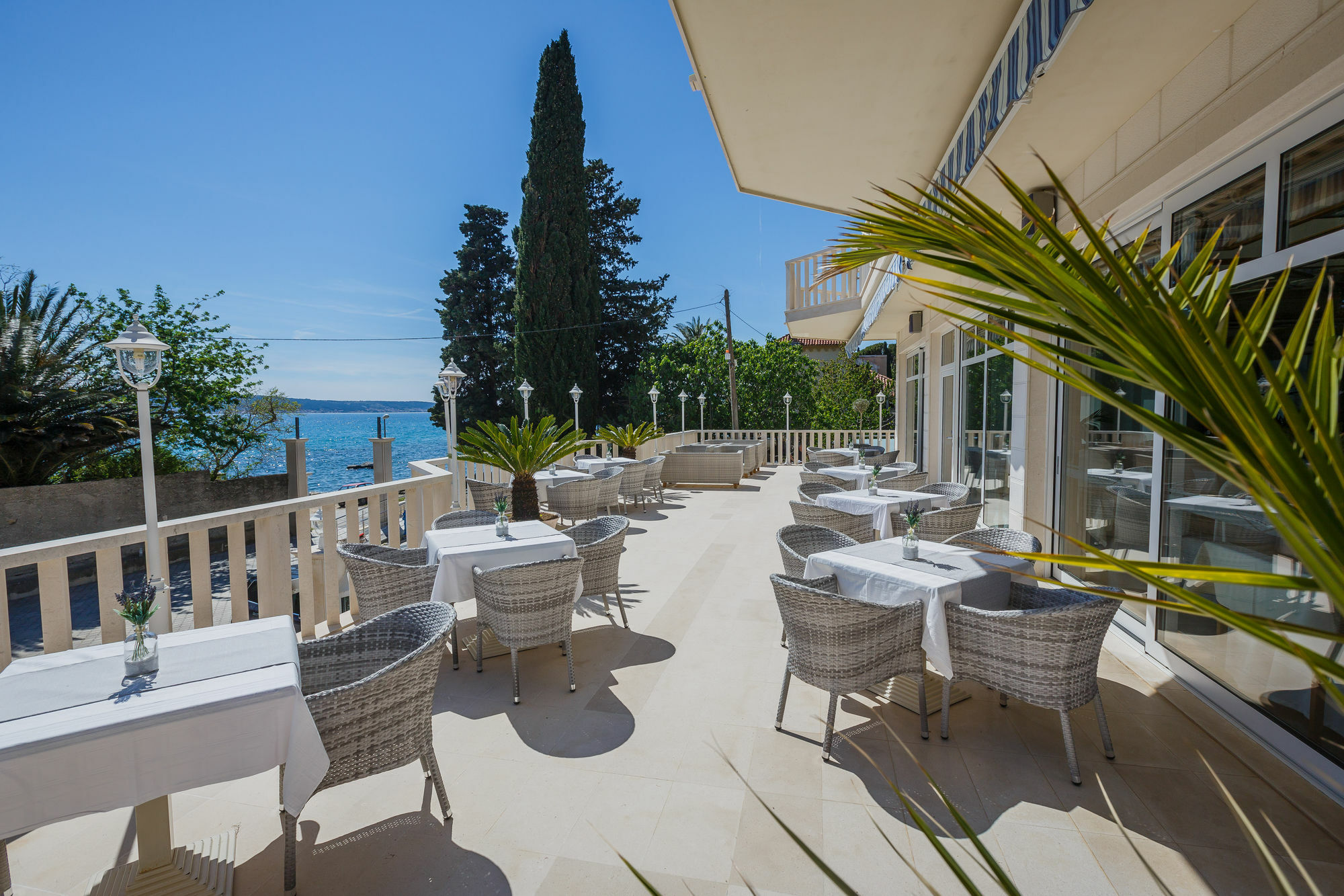 Hotel Villa Zarko Kaštel Stari Buitenkant foto